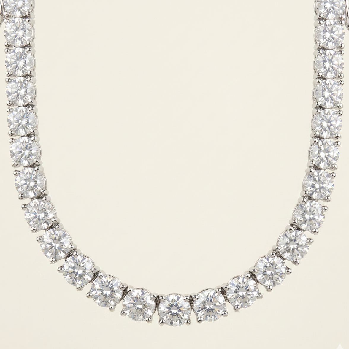 Tennis Necklace Illusion