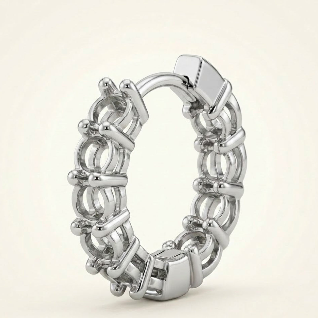 Huggi Hoop Earing Round