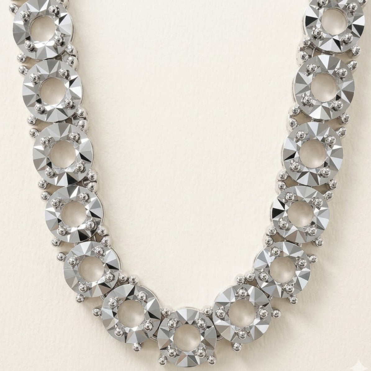 Tennis Necklace Illusion